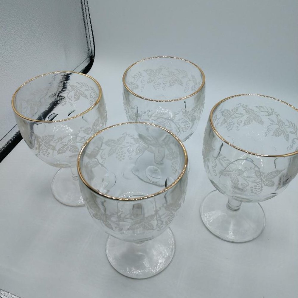 Bartlett Collins Decoration 806 Clear with Gold Trim.  Lovely Etched Grape Vine